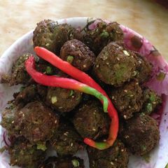 A picture of Pigeon pea pakoda.