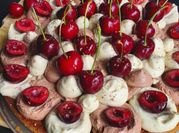 Une photo de chocolat cerise
