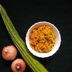 A picture of Tori ki sabji or Ridge gourd sabzi.