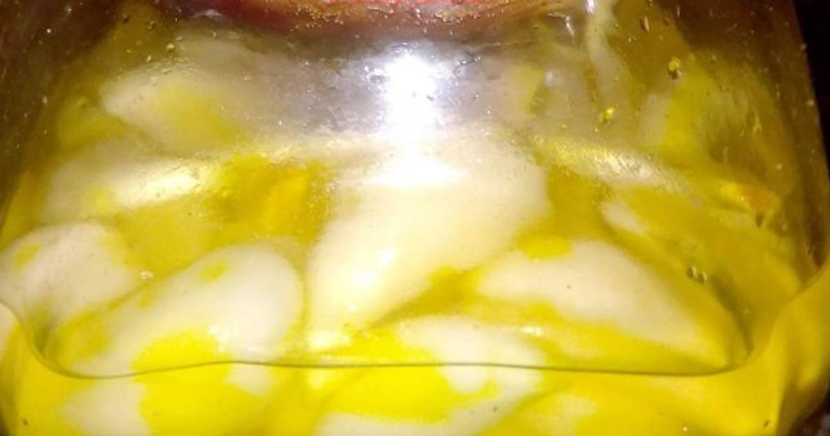 Garlic vinegar pickle Recipe by Tanuja Sharma Cookpad