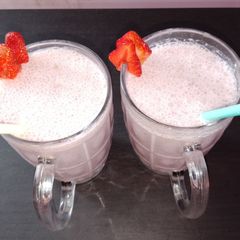 A picture of Strawberry Banana Smoothie.