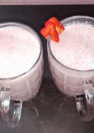 A picture of Strawberry Banana Smoothie.