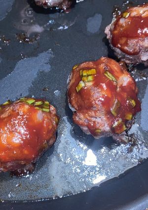 Una foto de Hamburguesas o albóndigas con barbacoa