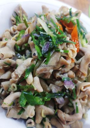 Foto resep Usus Daun Jeruk Gurih Wangi