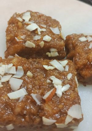 A picture of Akhrot dhoda.