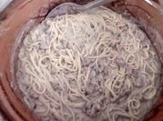Una foto de strogonoff ,champiñon