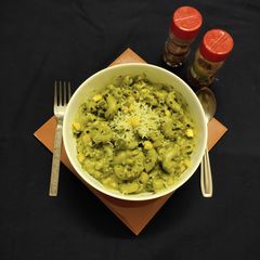 A picture of Corn spinach pasta.