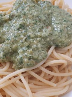 Foto di Pesto basilico e noci
