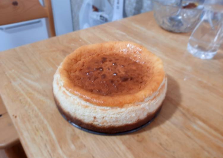 Recipe of Tasty New York style Cheesecake