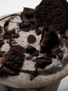 ઓરીઓ મિલ્ક શેક(Oreo Milk Shake Recipe in Gujarati) રેસીપી મુખ્ય ફોટો
