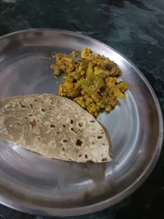 गोभी आलू (Gobhi aloo recipe in hindi) रेसिपी मुख्य फोटो