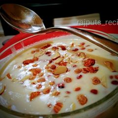 A picture of Rice pudding or Rice kheer.