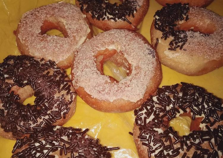 Donat sederhana garing diluar empuk didalam🤣