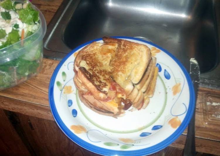 Easiest Way to Prepare Favorite dudes grilled cheese pizza sandwiches