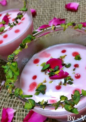 A picture of Gulab Shrikhand.