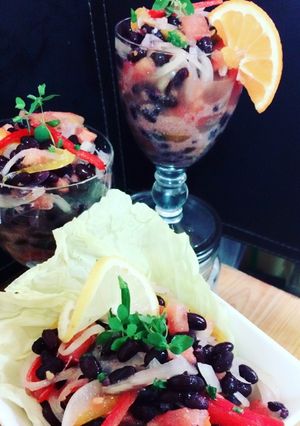 Una foto de Ceviche de porotos negros