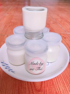 Hình của món Sữa chua úp ngược.