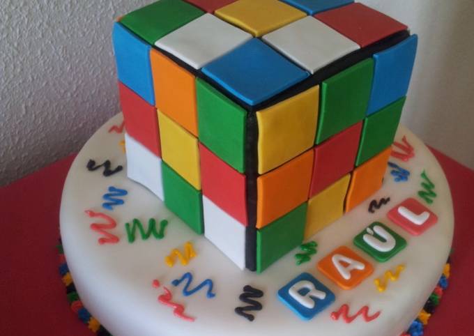 Tarta cubo de Rubik Receta de El Rincón de Belén- Cookpad