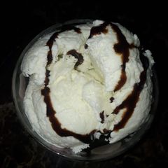 A picture of Vanilla icecream.