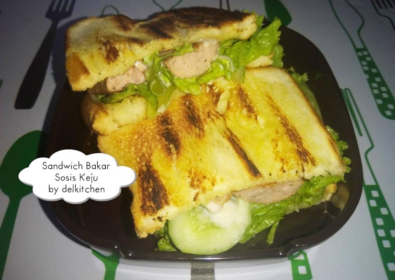 Sandwich Panggang Sosis Keju