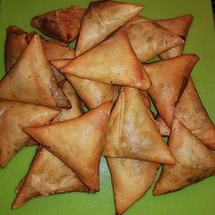 A picture of Beef Samosas.