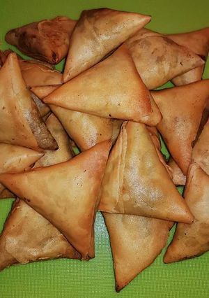 A picture of Beef Samosas.