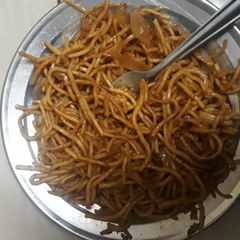 A picture of Chowmin.