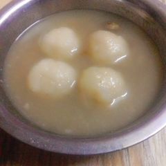 A picture of Bhaat Rasgulla (Steamed Rice Rasgulla).