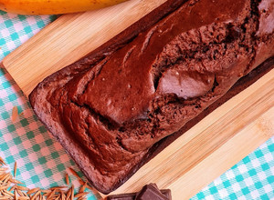 Una foto de Budín de banana y cacao con harina de avena