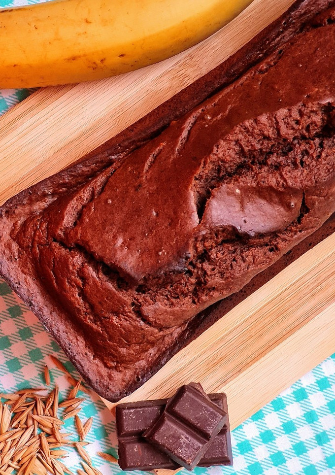 Una foto de Budín de banana y cacao con harina de avena