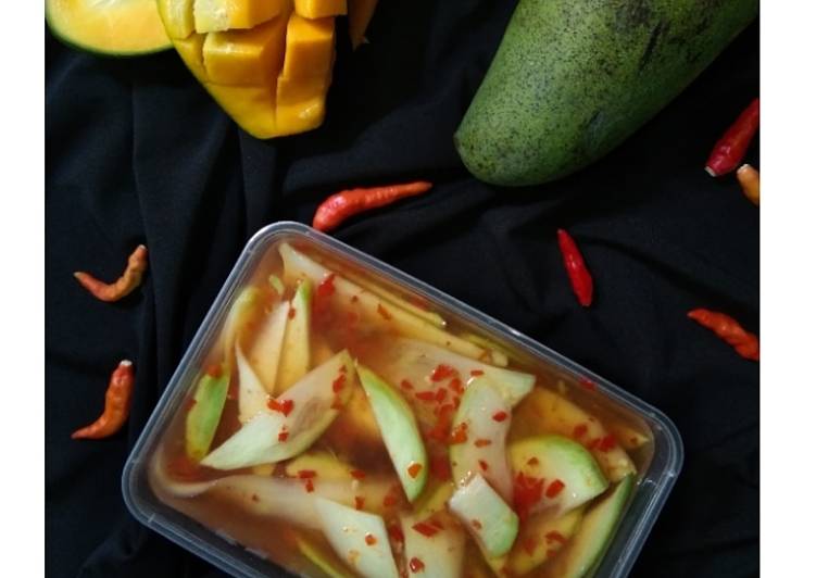 Asinan Mangga Muda