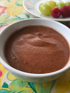 Una foto de Mousse vegana de chocolate y aquafaba