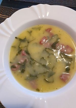 Foto de Caldo verde com calabresa