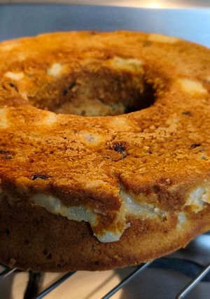 Una foto de Torta matera de peras y arándanos sin azúcar