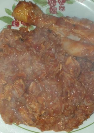 Una foto de Guiso de arroz con pollo