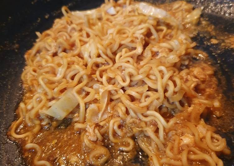 Cara Gampang Menyiapkan Indomie tek tek, Lezat