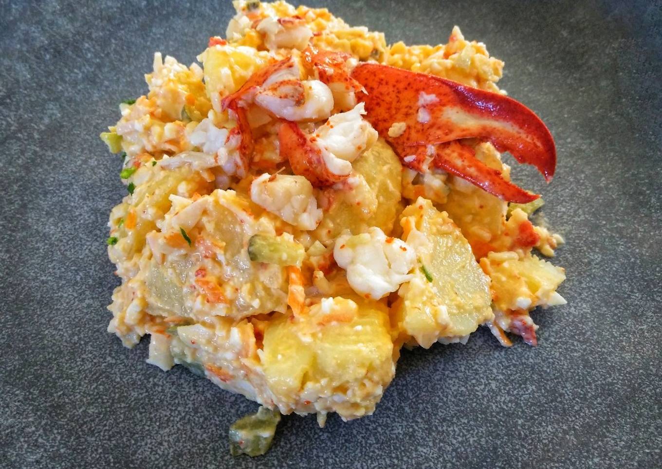 Ensalada de patata con bogavante