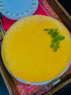 A picture of Orange cheesecake.