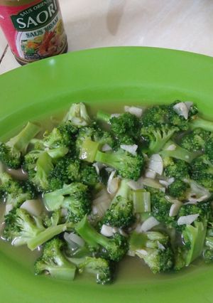 Foto resep Tumis brokoli bawang putih