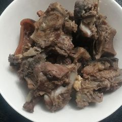 A picture of Boiled goat meat.