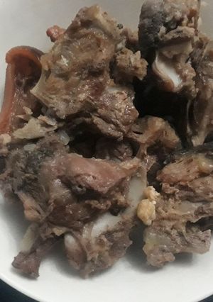 A picture of Boiled goat meat.