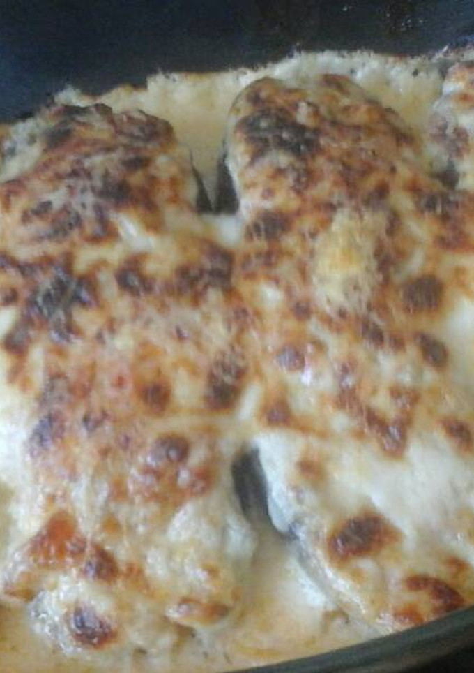 Una foto de Berenjenas rellenas con verdura, carne y bechamel