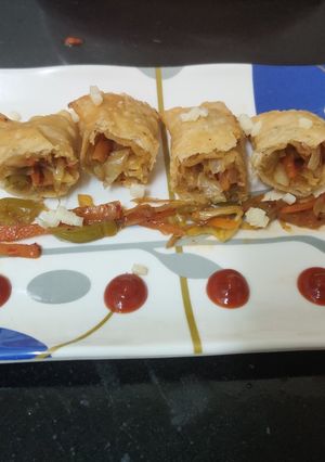 A picture of वेज स्प्रिंग रोल (Veg Spring Roll Recipe In Hindi).