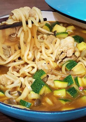 豬肉咖哩烏龍麵 的食譜成品照片