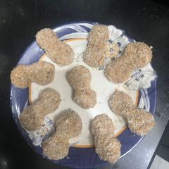 A picture of Chicken nuggets.