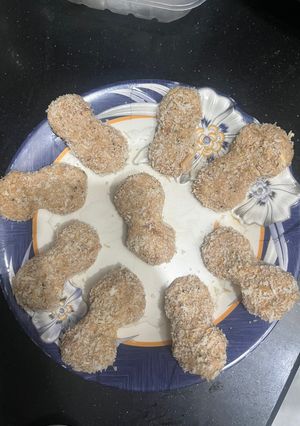A picture of Chicken nuggets.