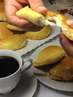 Una foto de Empanadas de queso horneadas
