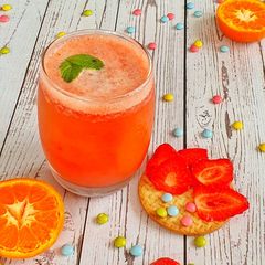 A picture of Strawberry citrus blush.