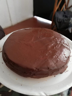 Una foto de Torta de naranja y cobertura de chocolate