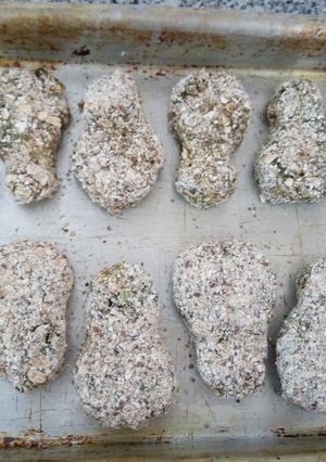 Una foto de Patitas de pollo y espinaca🍗